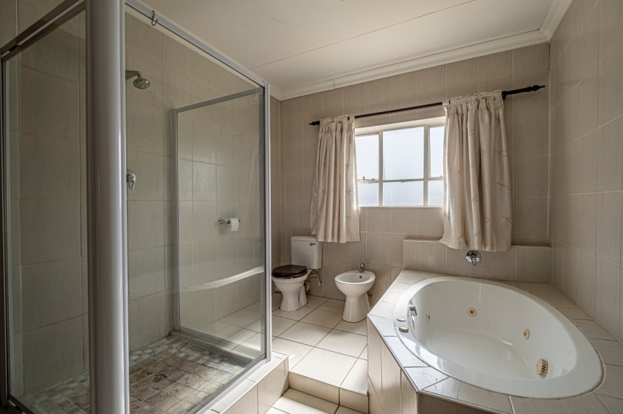 4 Bedroom Property for Sale in Janssendal Eastern Cape